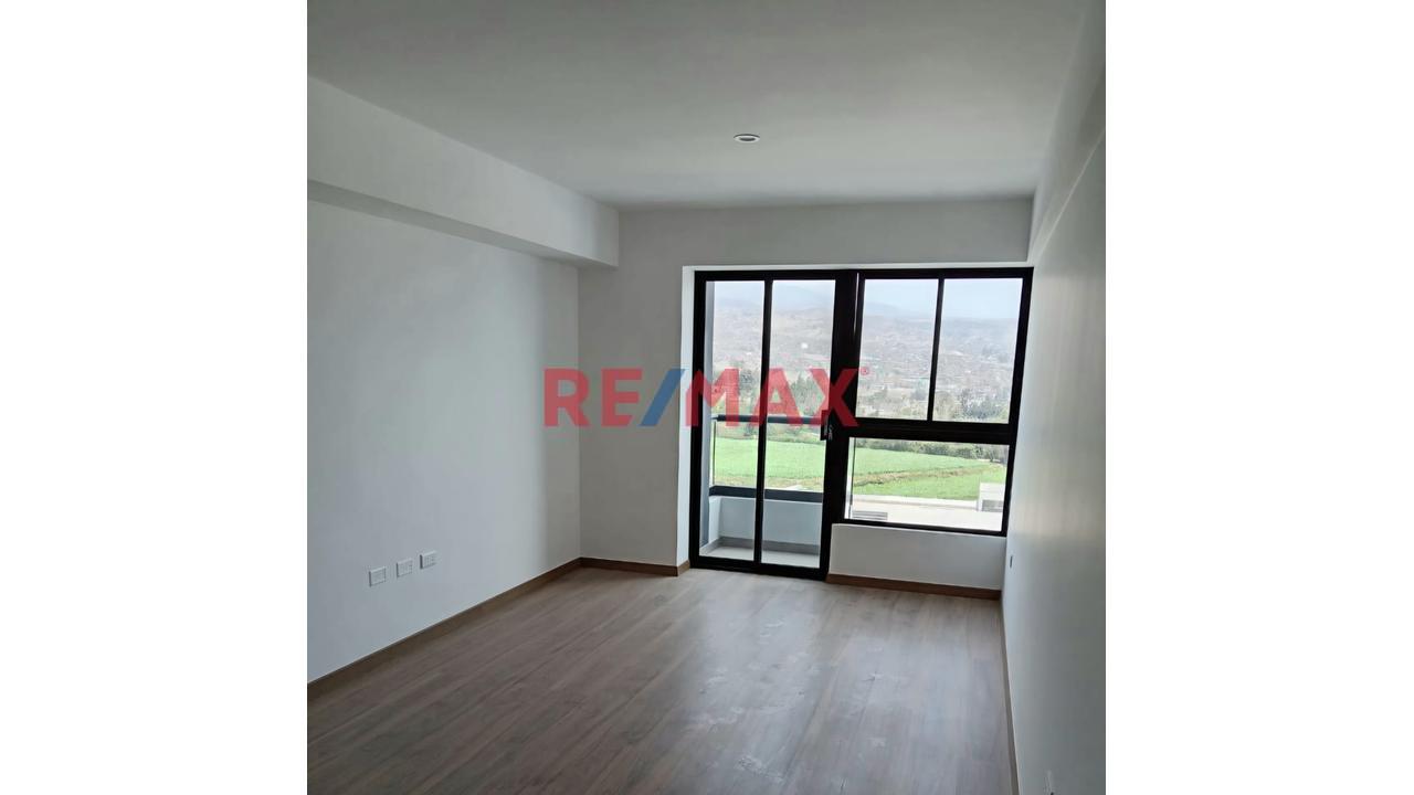Departamento En Alquiler En Av Bolognesi — foto 2