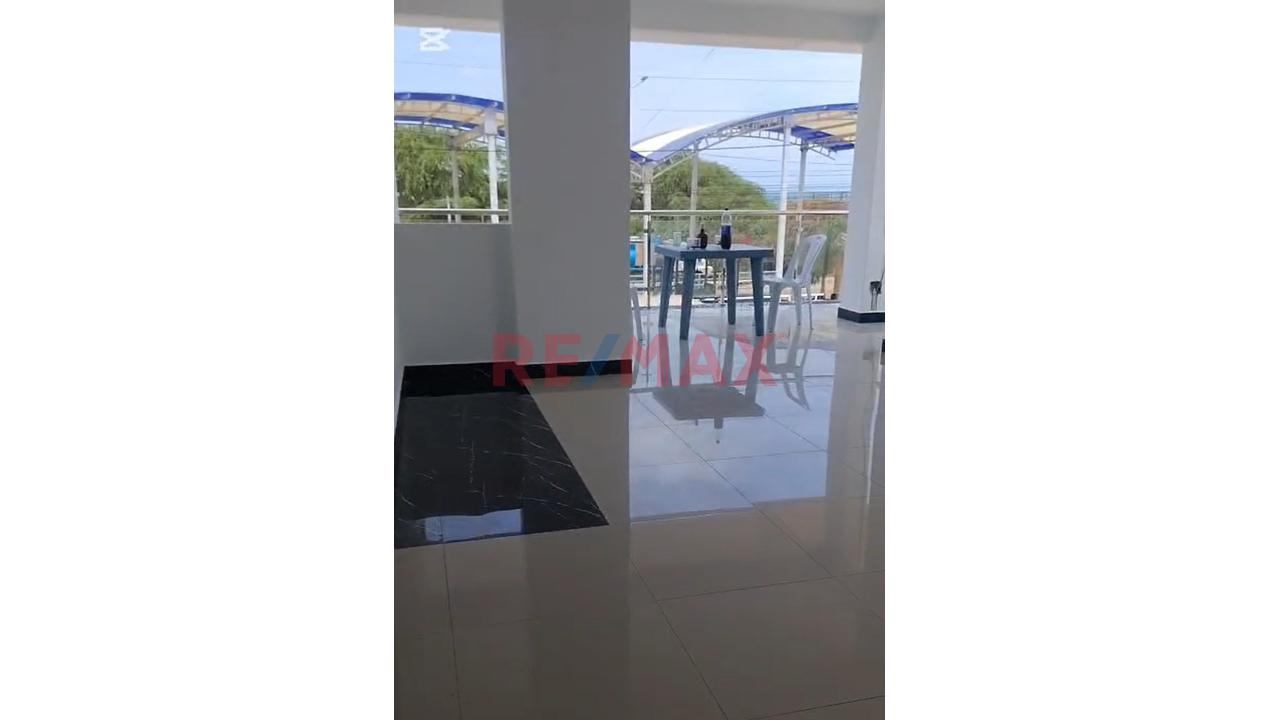 Se Vende Casa De Playa Con Balcon Amplio Y Vista Al Mar En Zorritos - 4