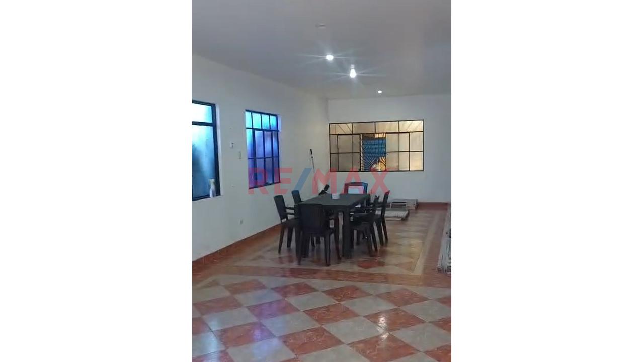 Se Vende Casa De Playa Con Balcon Amplio Y Vista Al Mar En Zorritos - 2