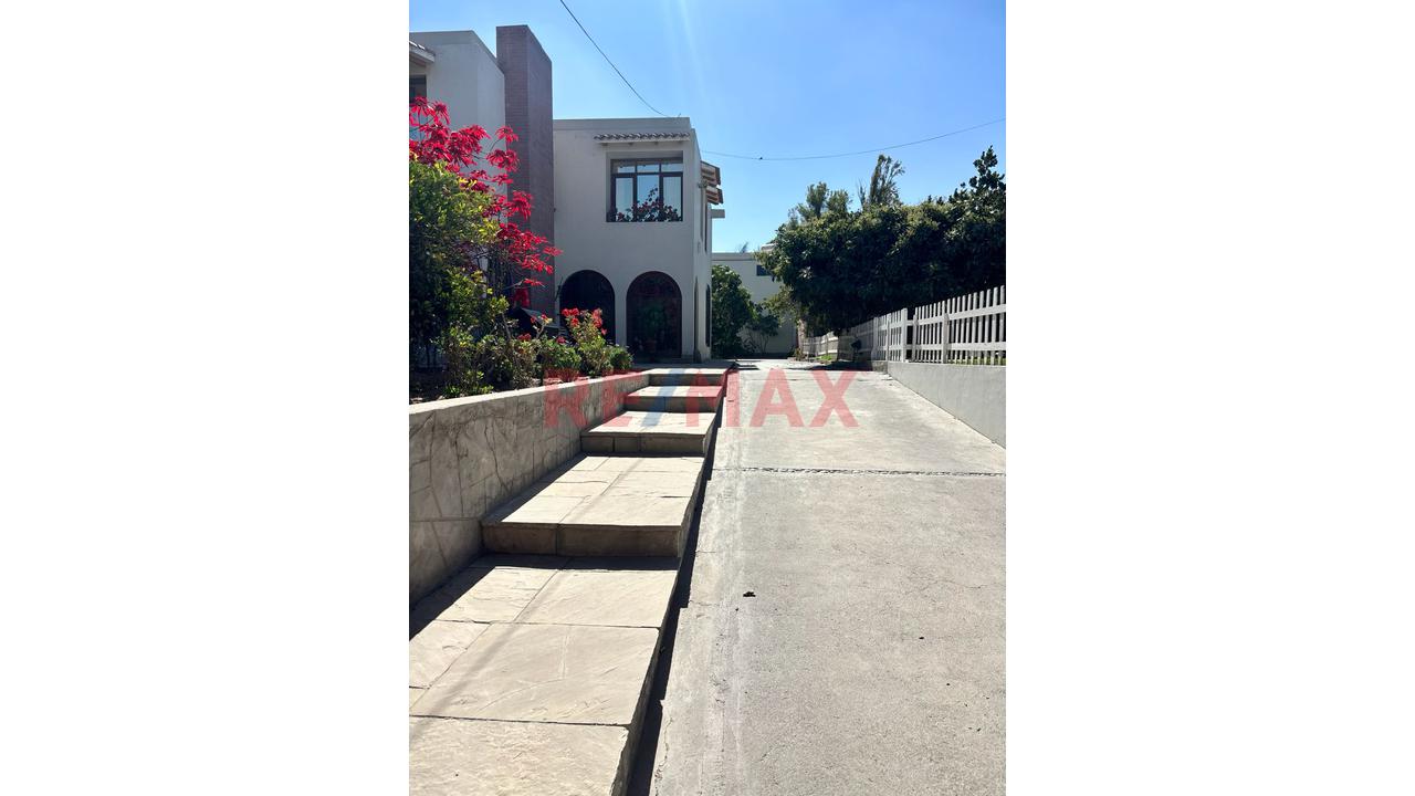 🏡✨ Exclusiva Residencia De Alto Valor En Urbanización Challapampa ✨🏡