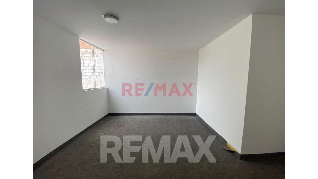 Oportunidad De Inversión! Casa En Venta En San Miguel A Precio Competitivo - 18