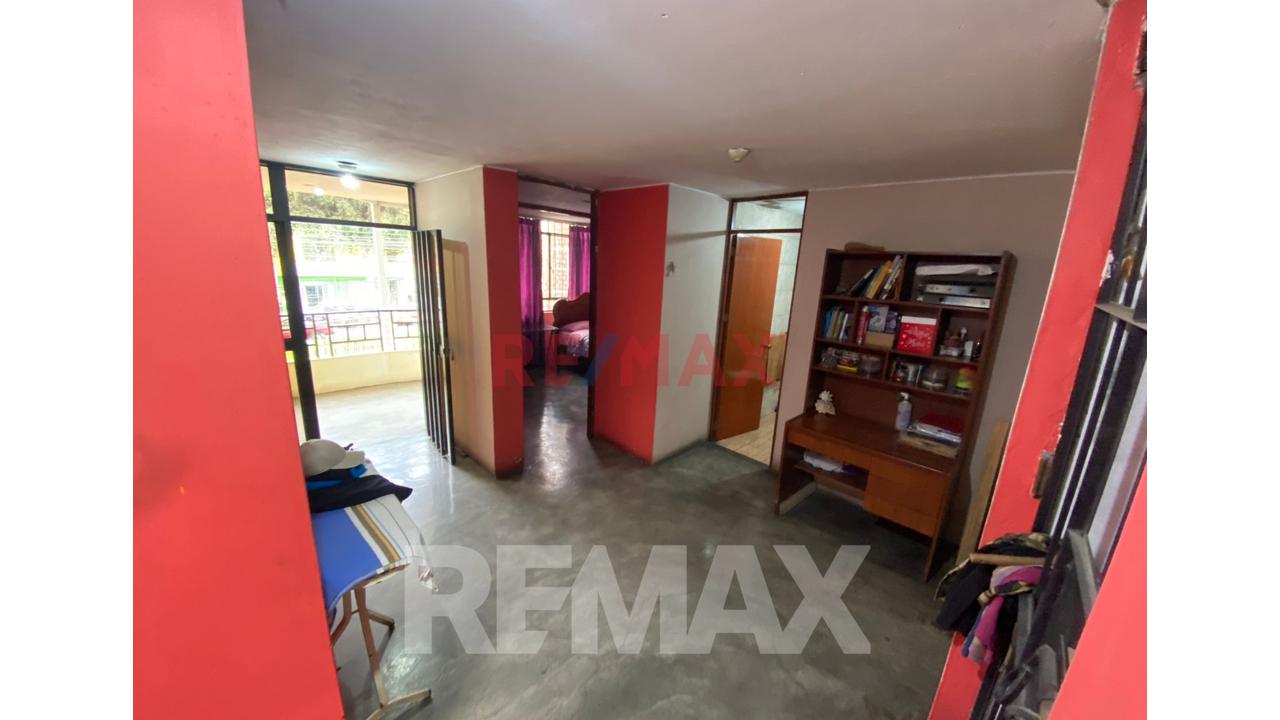 ¡Gran Oportunidad Comercial Y Residencial En Los Olivos! Local De 2 Pisos En Excelente Ubicación - 13