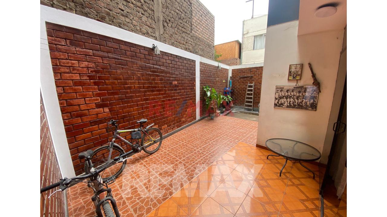 ¡Gran Oportunidad Comercial Y Residencial En Los Olivos! Local De 2 Pisos En Excelente Ubicación - 7