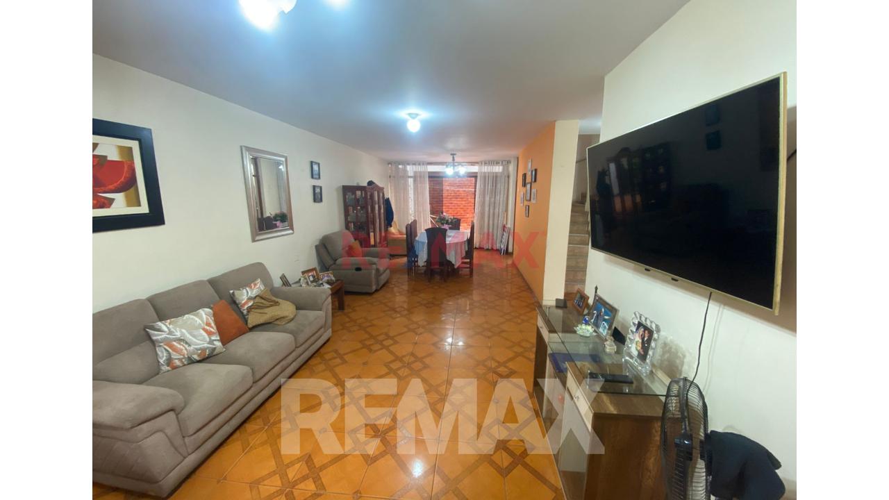 ¡Gran Oportunidad Comercial Y Residencial En Los Olivos! Local De 2 Pisos En Excelente Ubicación - 5
