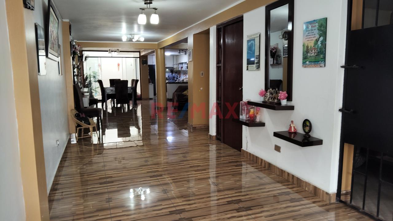 Casa en Venta ubicado en C. 28 Mz.j2 - Lt.31 Casa en Venta ubicado en C. 28 Mz.j2 - Lt.31