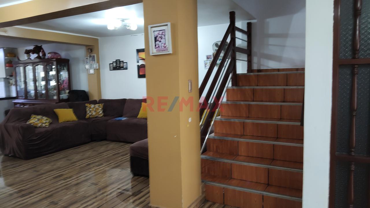 Casa en Venta ubicado en C. 28 Mz.j2 - Lt.31 Casa en Venta ubicado en C. 28 Mz.j2 - Lt.31