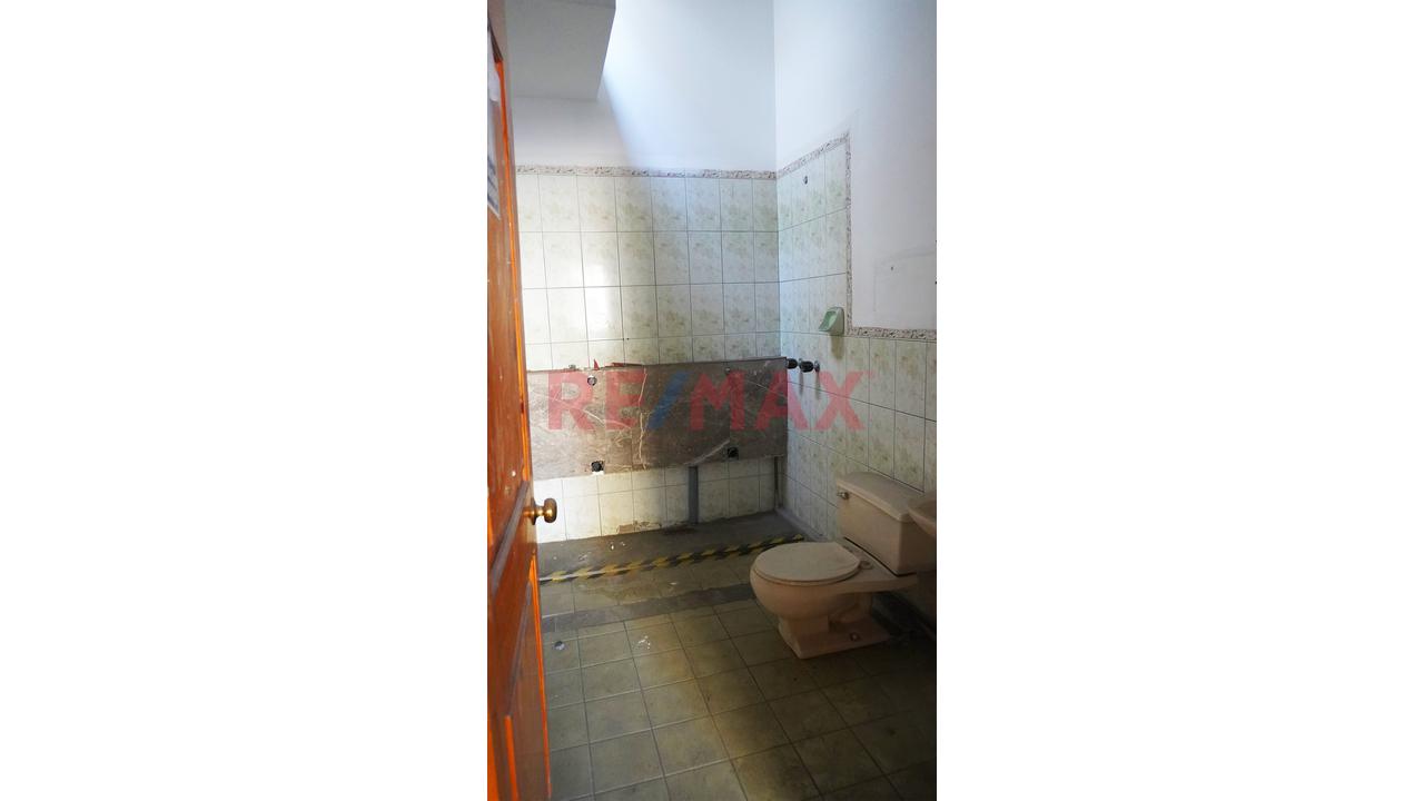 Alquilo Local Comercial Miraflores - 16