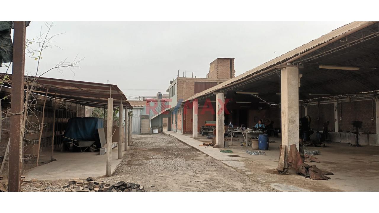 🏭✨ Oportunidad De Inversión Industrial + Vivienda Incluida ✨🏡 - 9