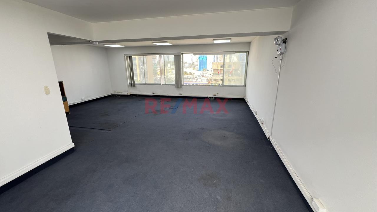 🏢 ¡Oficina En Venta Con Vista Panorámica En Ubicación Estratégica De San Isidro! — foto 10