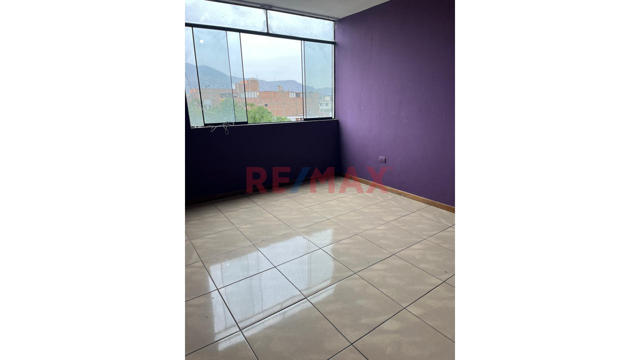 Bajo De Precio!  Venta De Departamento En Los Olivos — foto 7
