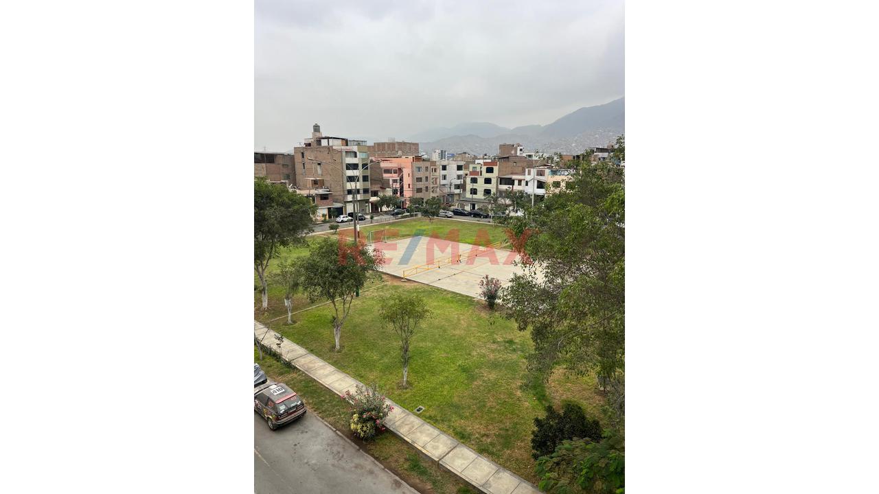 Bajo De Precio!  Venta De Departamento En Los Olivos — foto 13
