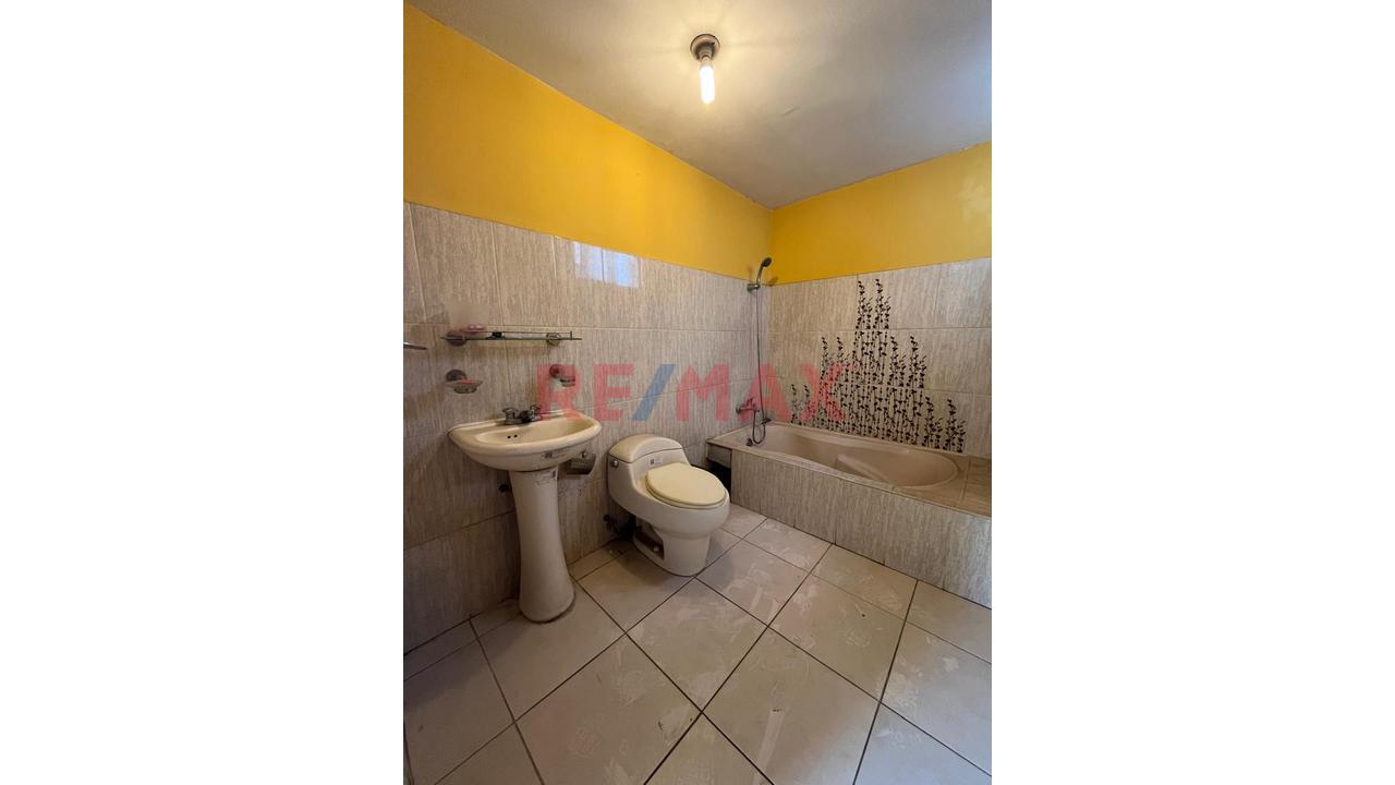 Bajo De Precio!  Venta De Departamento En Los Olivos — foto 12