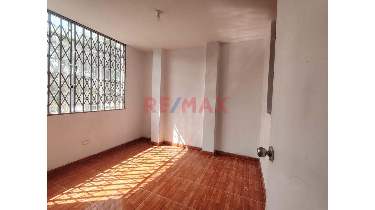 Departamento En Venta Piso 2 Frente A Parque Y Cerca A Las Avenidas Principales 🏡 — foto 4