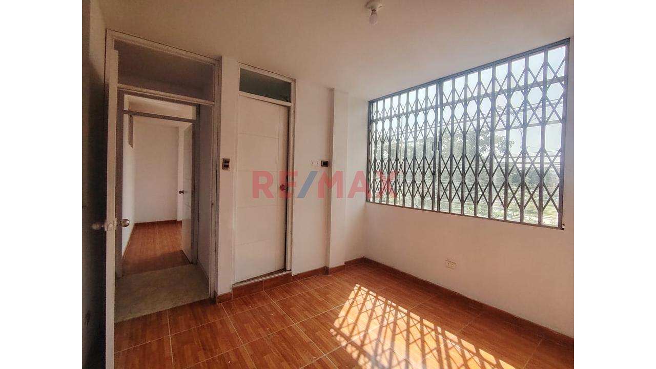 Departamento En Venta Piso 2 Frente A Parque Y Cerca A Las Avenidas Principales 🏡 — foto 7