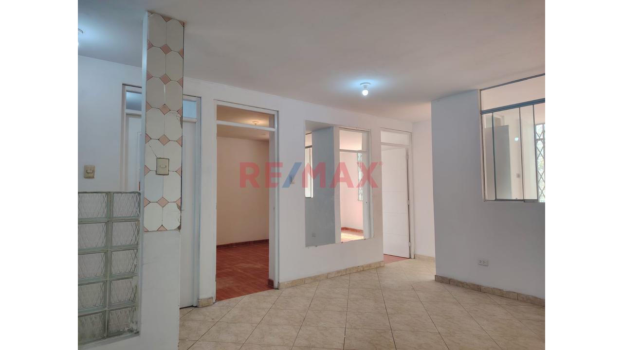 Departamento En Venta Piso 2 Frente A Parque Y Cerca A Las Avenidas Principales 🏡 — foto 9
