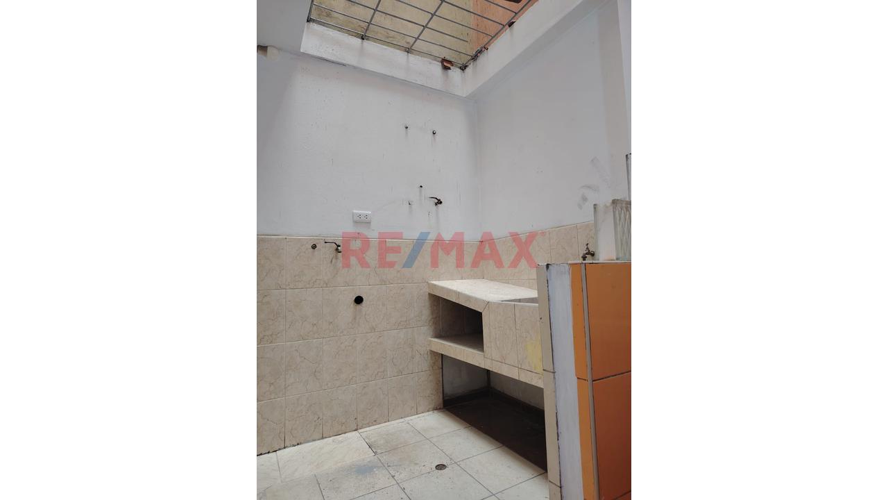 Departamento En Venta Piso 2 Frente A Parque Y Cerca A Las Avenidas Principales 🏡 — foto 2