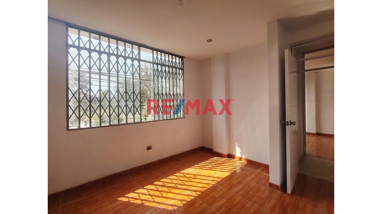 Departamento En Venta Piso 2 Frente A Parque Y Cerca A Las Avenidas Principales 🏡