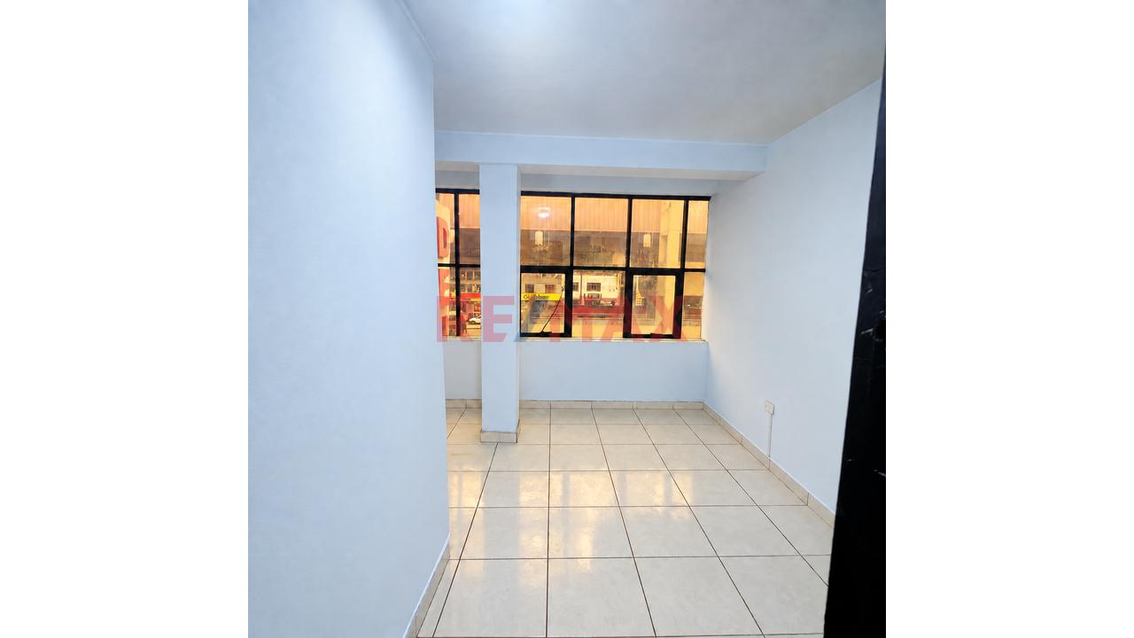🏢 Local Comercial En Av. Wiese - 3Er Piso– Frente A Estación San Martín - 12