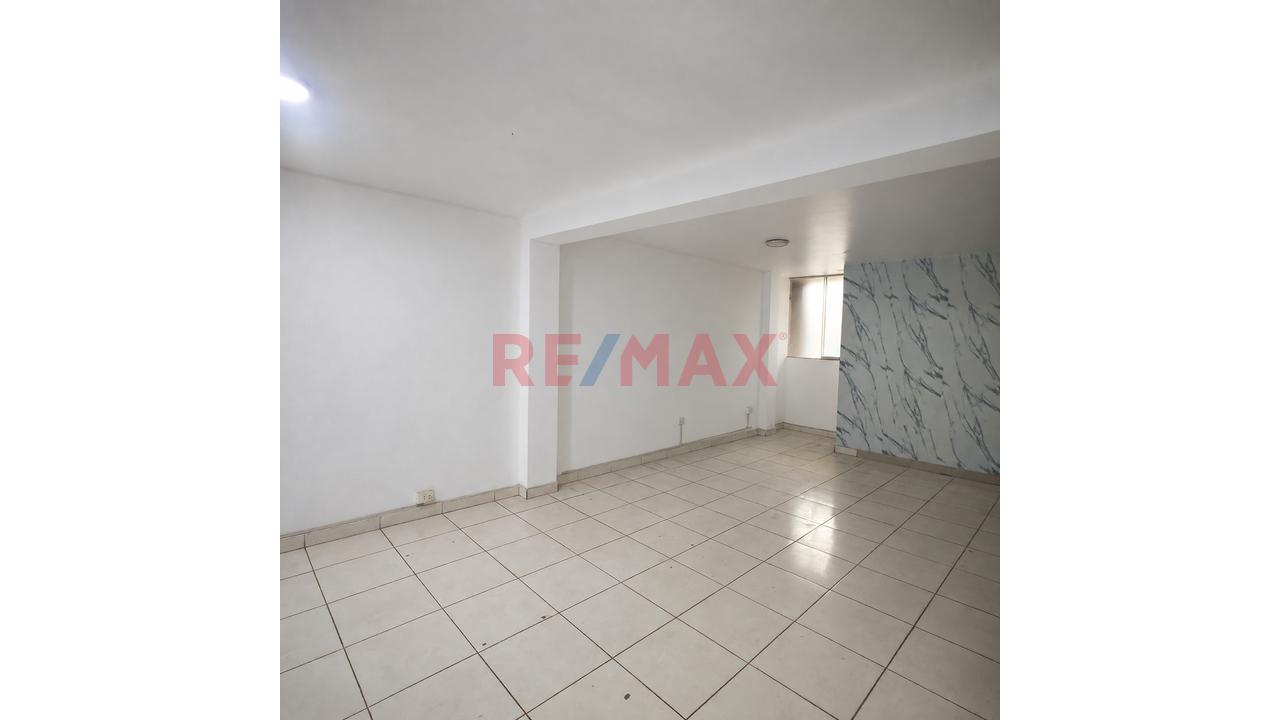 🏢 Local Comercial En Av. Wiese - 3Er Piso– Frente A Estación San Martín - 11