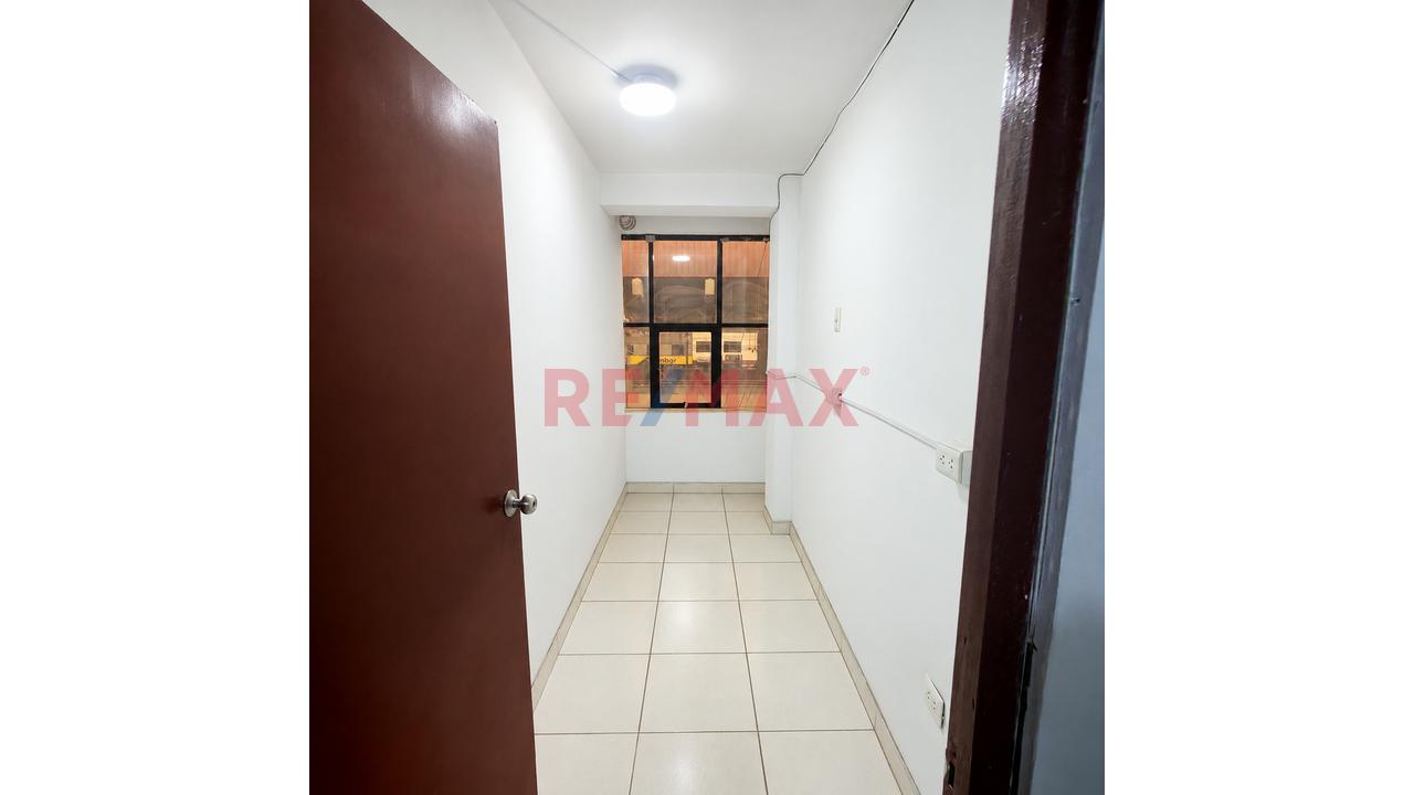 🏢 Local Comercial En Av. Wiese - 3Er Piso– Frente A Estación San Martín - 10