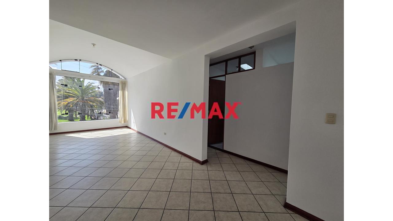 Departamento En Venta, Incluye 2 Departamentos Y Amplia Terraza