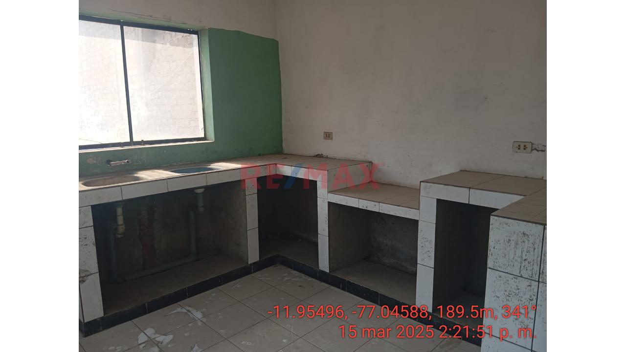 Venta De 2 Depas Contiguos - Ingreso Independiente En 2Do Piso - Av Puno Y Colmena En Comas - 3