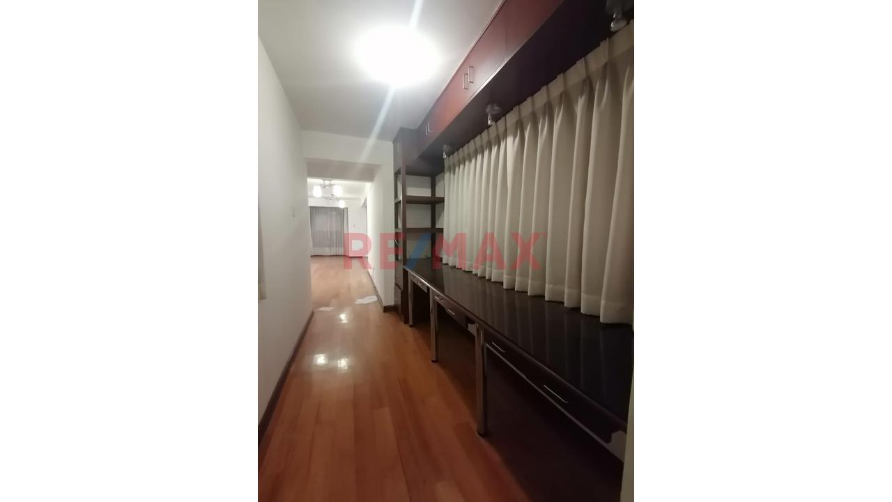 Venta De 3 Inmuebles: Departamento Exclusivo, Cochera Y Depósito Amplio De 2 Niveles En La Mejor Zona De Cusco – Urb. Santa Mónica! — foto 9