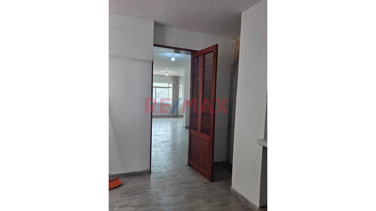 Alquiler De Oficina En Los Olivos - 6