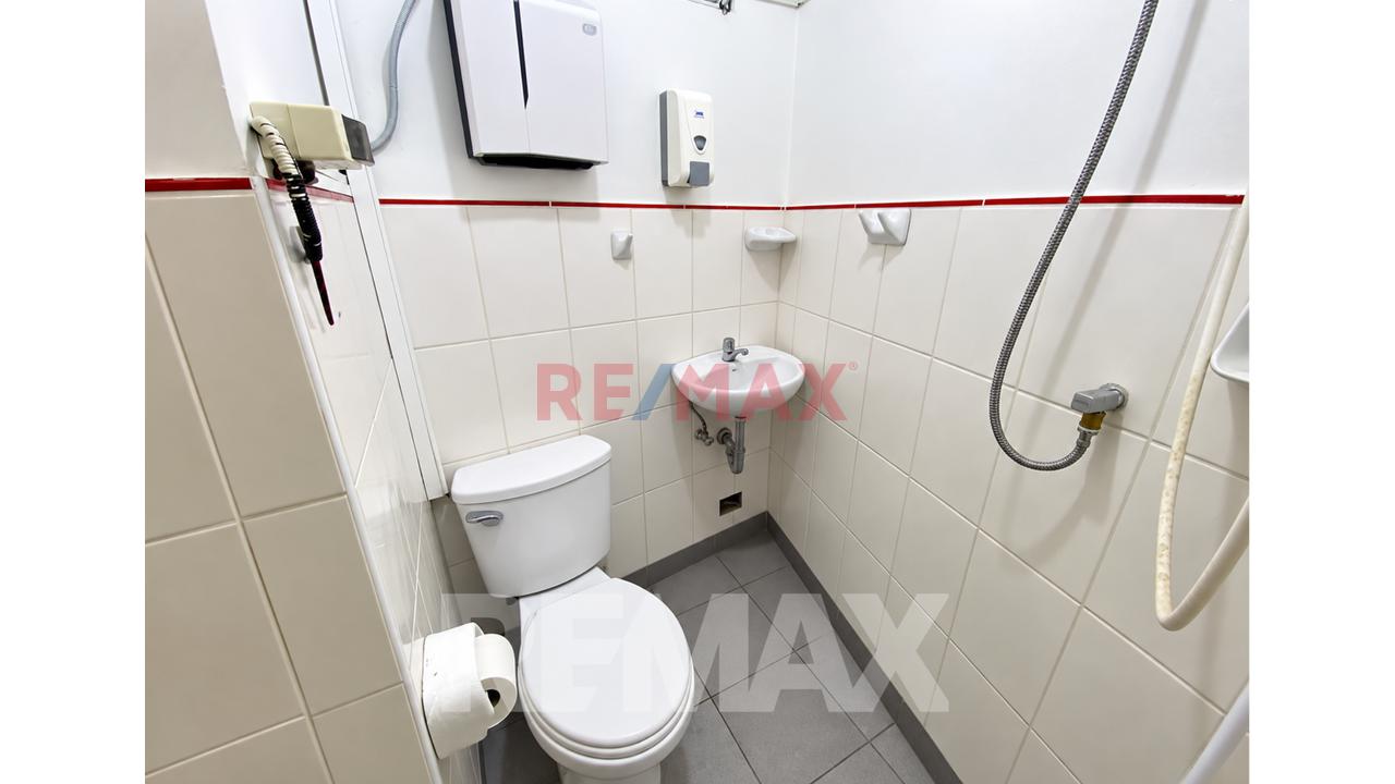 Venta De Oficina En Edificio En  Avenida Alfredo Benavides En  Miraflores — foto 13