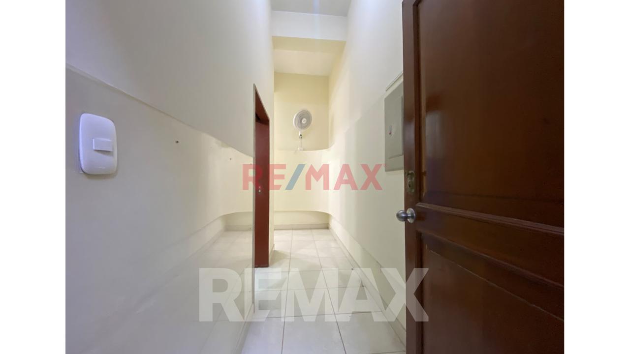 Venta De Oficina En Edificio En  Avenida Alfredo Benavides En  Miraflores — foto 11