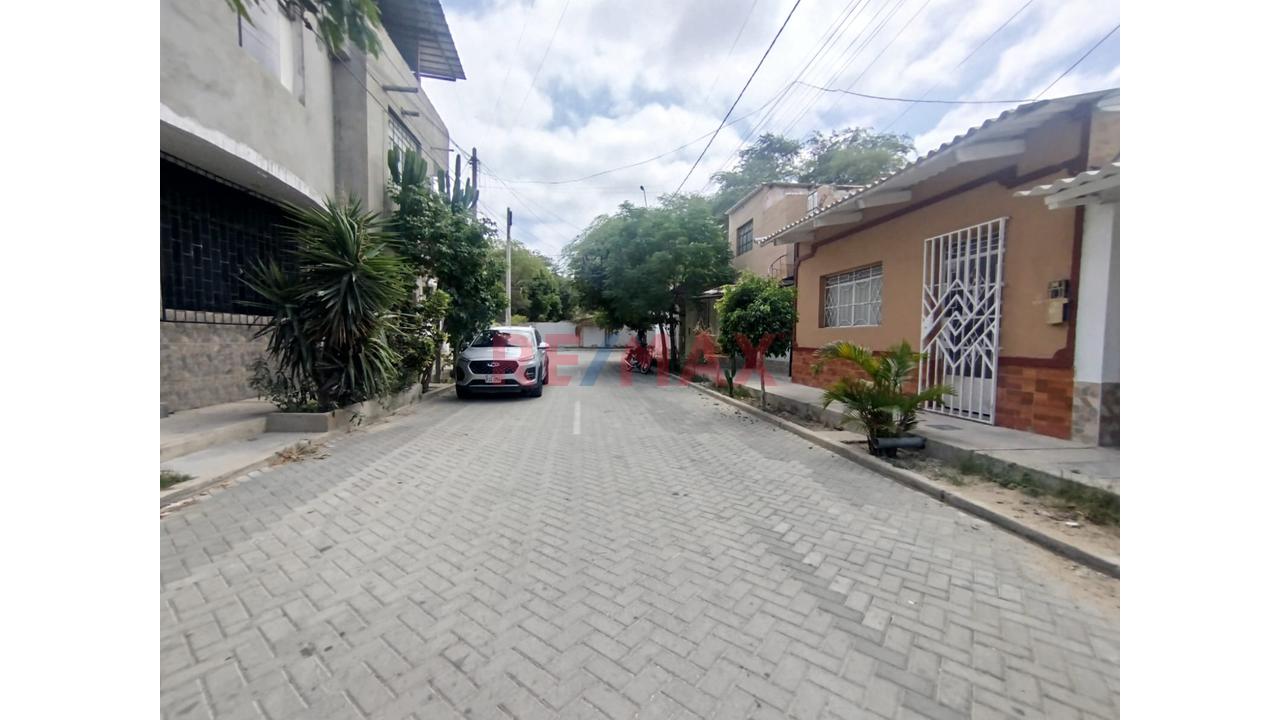 Se Vende Casa Como Terreno En Calle Bolivar Castilla - 5
