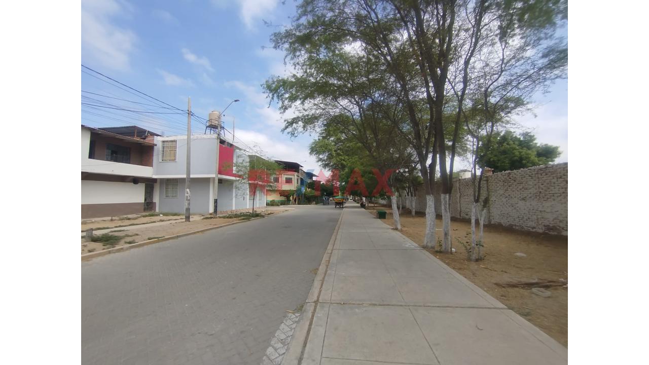 Se Vende Casa Como Terreno En Calle Bolivar Castilla - 3