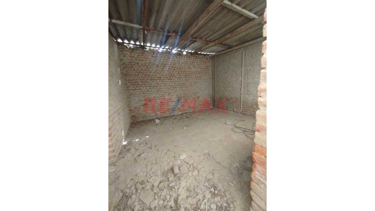 Se Vende Casa Como Terreno En Calle Bolivar Castilla - 11