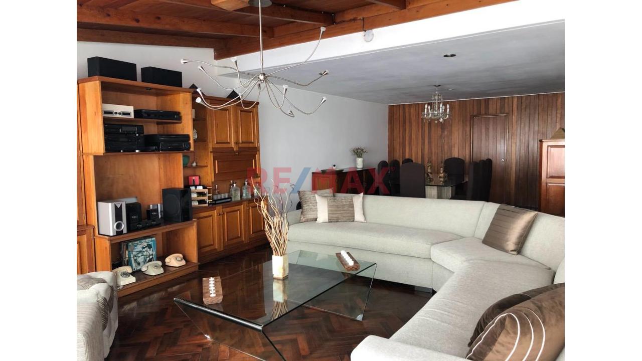 Casa Exclusiva En Barranco Límite Miraflores Y Surco — Ubicación Estratégica Y Espacios Premiun — foto 14