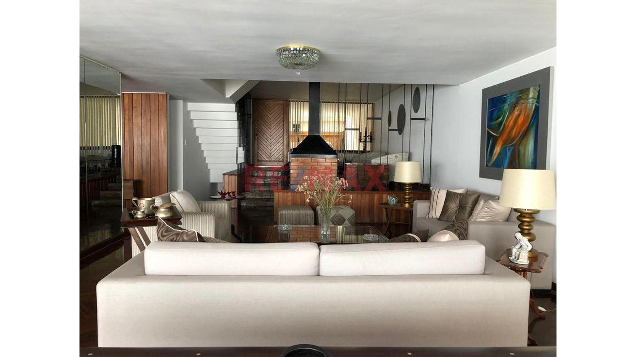 Casa Exclusiva En Barranco Límite Miraflores Y Surco — Ubicación Estratégica Y Espacios Premiun — foto 10
