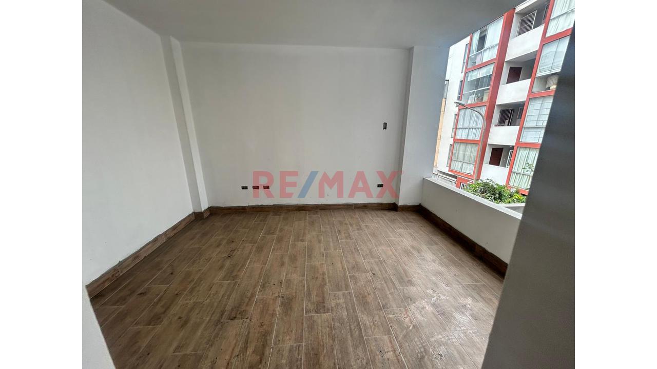 Venta De Departamento En Surquillo – Cerca A Real Plaza Primavera | 3 Dorm + Balcón — foto 8