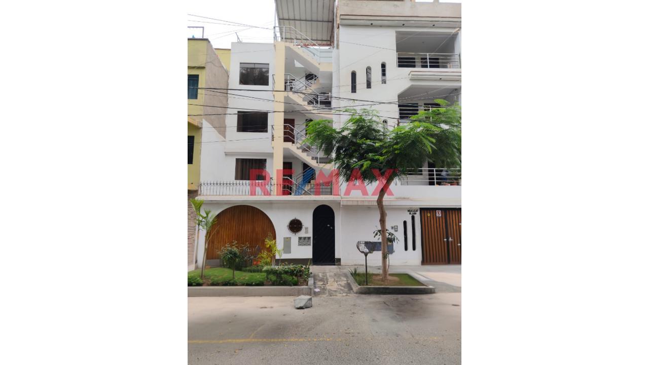 Se Vende Departamento Frente A Parque