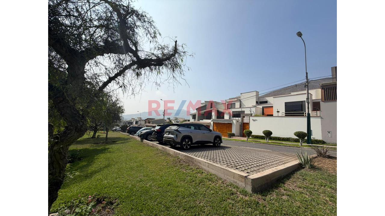Venta De Hermosa Casa Con Piscina Frente A Parque, La Molina - 20