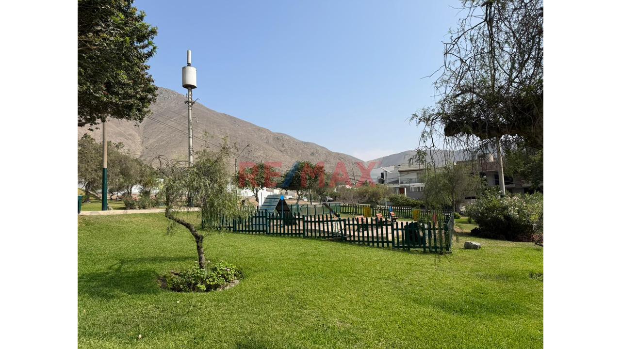 Venta De Hermosa Casa Con Piscina Frente A Parque, La Molina - 21