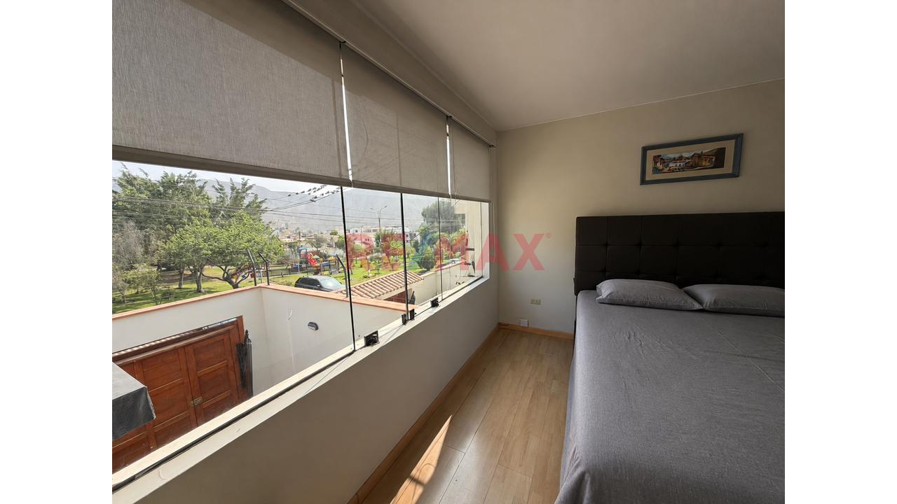 Venta De Hermosa Casa Con Piscina Frente A Parque, La Molina - 13