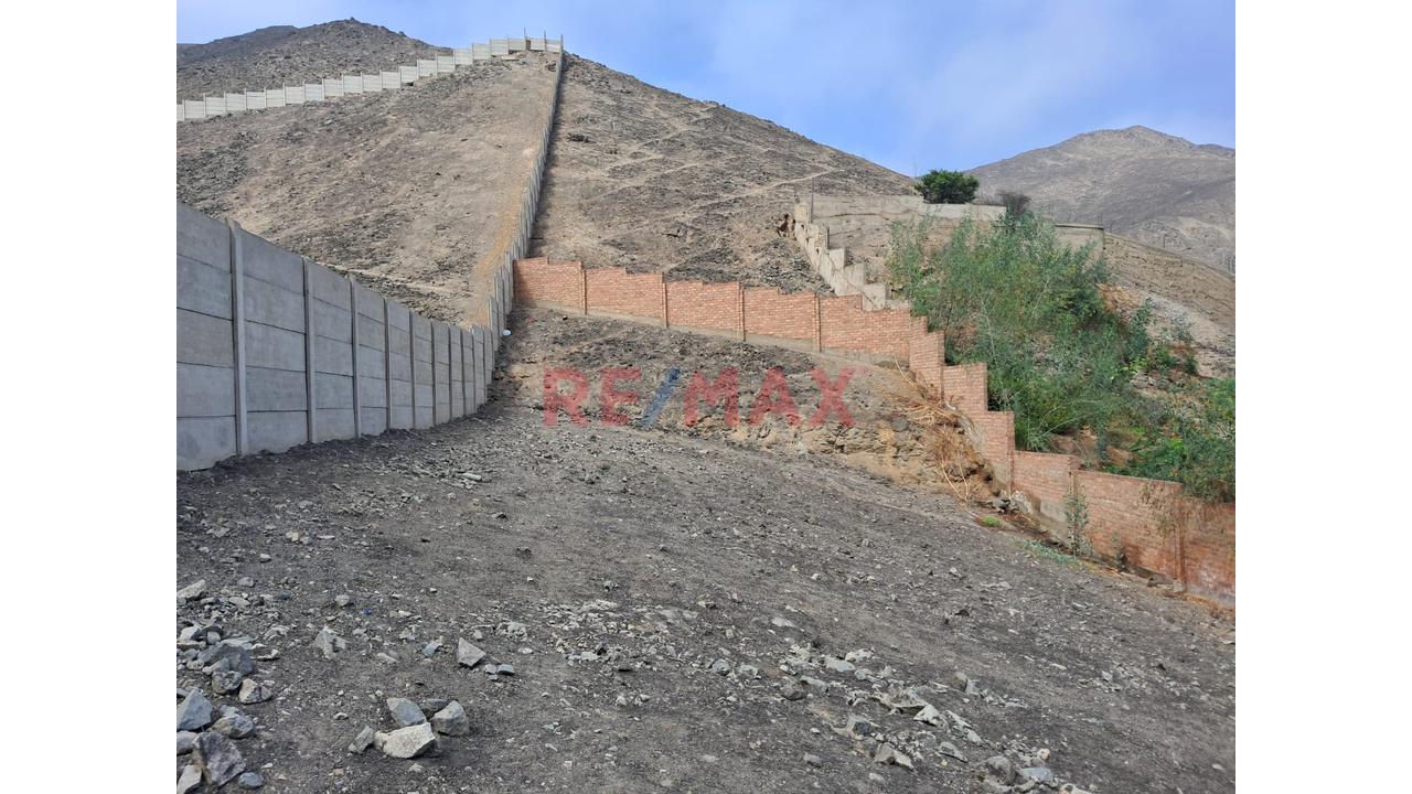 La Molina. La Planicie. Excelente Terreno De Casi 1,500 M2. — foto 4