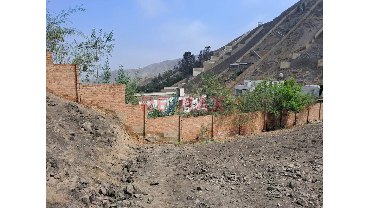 La Molina. La Planicie. Excelente Terreno De Casi 1,500 M2. — foto 3