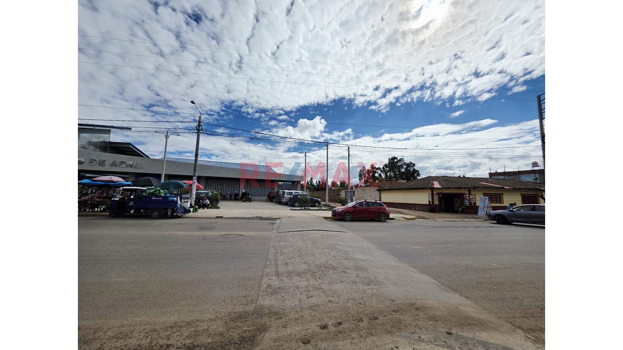 🏡 ¡Oportunidad Única En Chupaca! Terreno Urbano Estratégico Al Costado Del Colegio 19 De Abril Por La Av. Los Heroes - Documentos Saneados En Registros Publicos. — foto 12