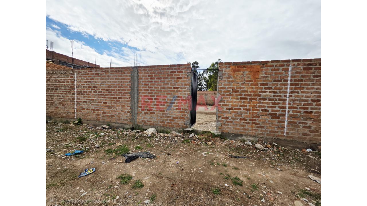 🏡 ¡Oportunidad Única En Chupaca! Terreno Urbano Estratégico Al Costado Del Colegio 19 De Abril Por La Av. Los Heroes - Documentos Saneados En Registros Publicos. — foto 4