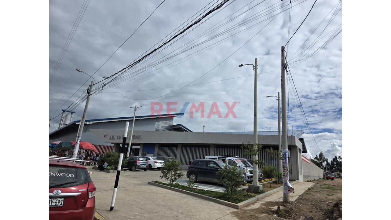 🏡 ¡Oportunidad Única En Chupaca! Terreno Urbano Estratégico Al Costado Del Colegio 19 De Abril Por La Av. Los Heroes - Documentos Saneados En Registros Publicos. — foto 10