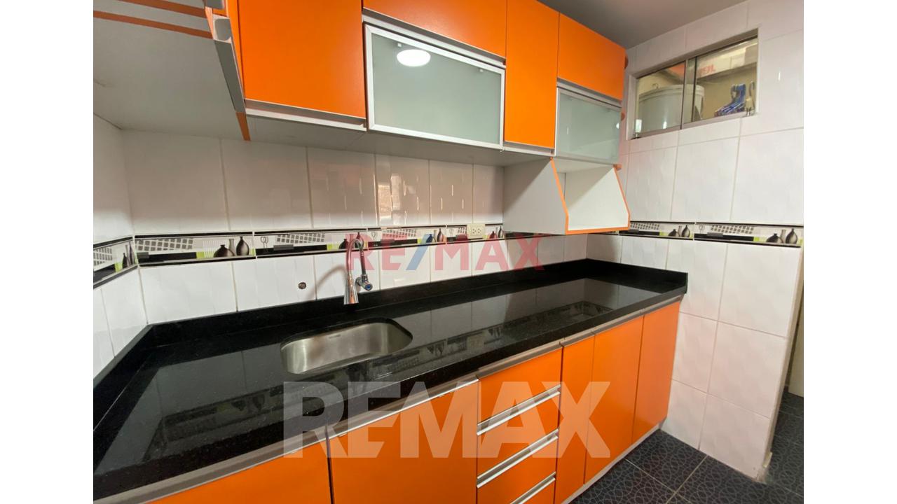 Vendo Hermoso Triplex De 82M2 En Alameda San Juan Carabayllo — foto 4
