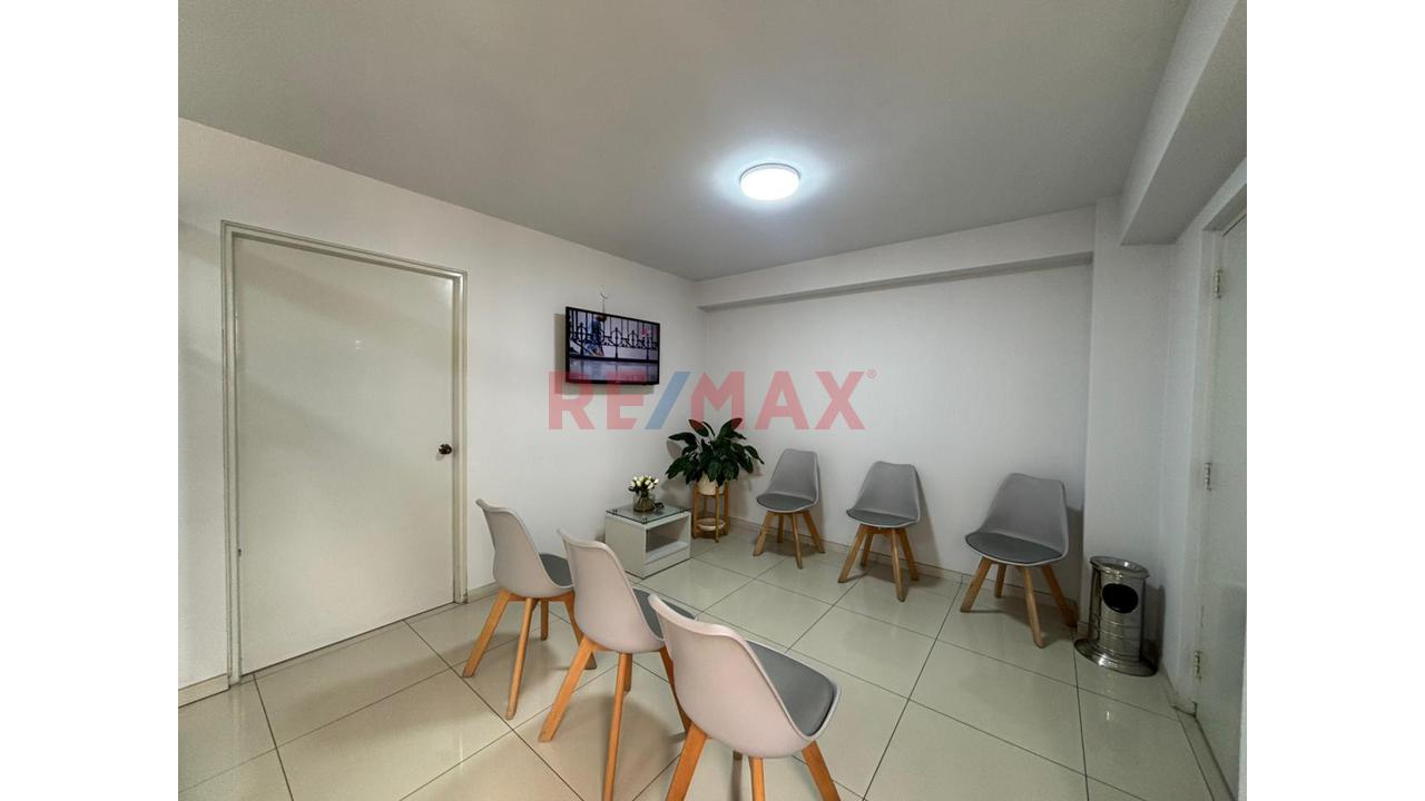 Se Vende Oficina En Zona Estrategica De Miraflores — foto 3