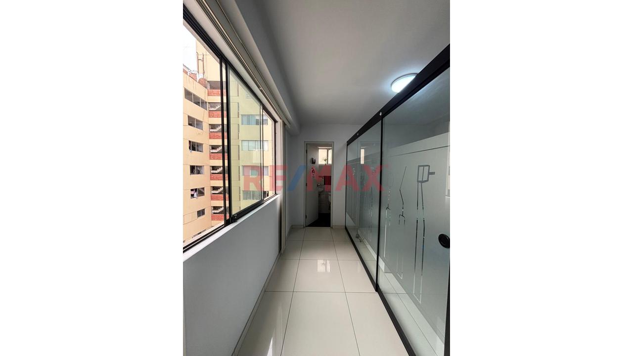 Se Vende Oficina En Zona Estrategica De Miraflores — foto 8