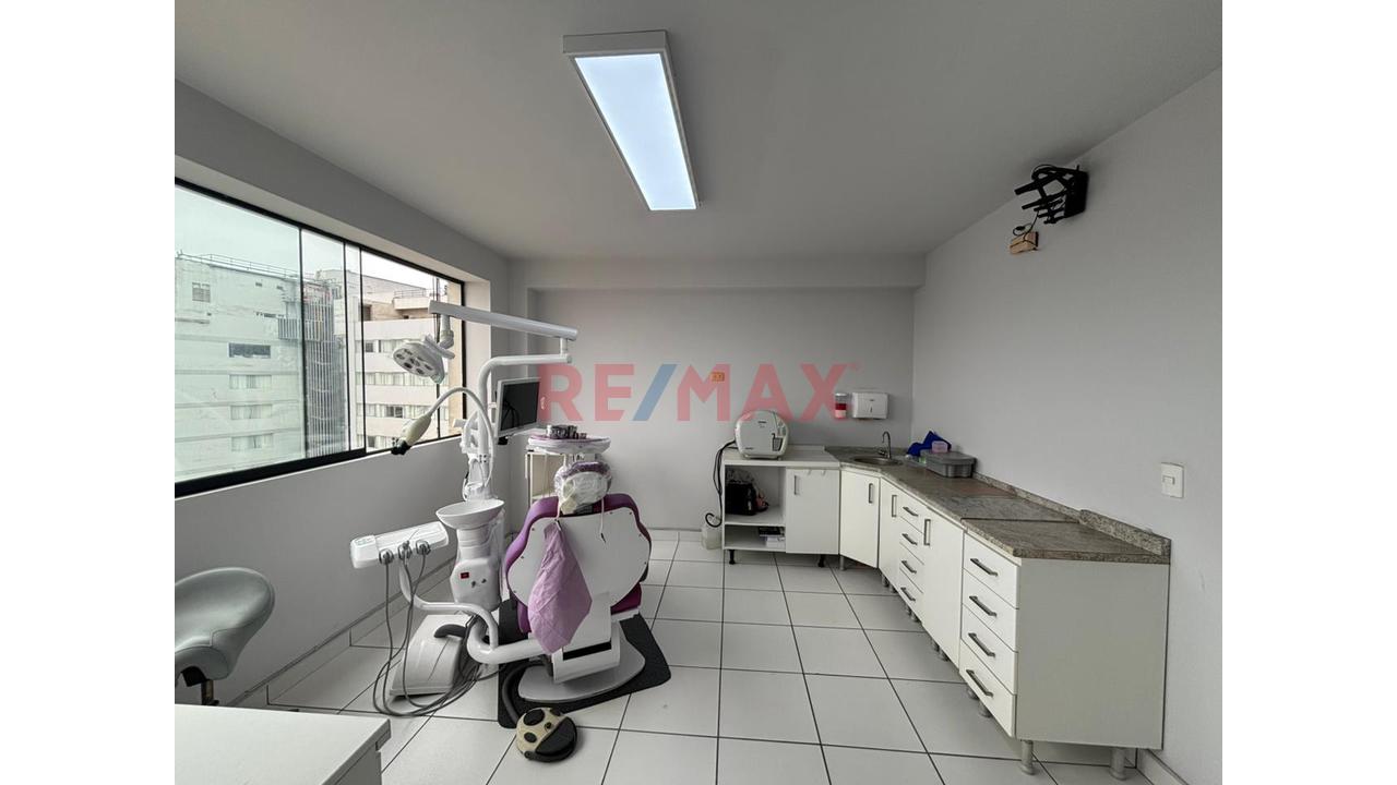 Se Vende Oficina En Zona Estrategica De Miraflores — foto 9
