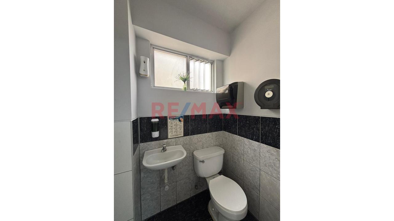 Se Vende Oficina En Zona Estrategica De Miraflores — foto 10